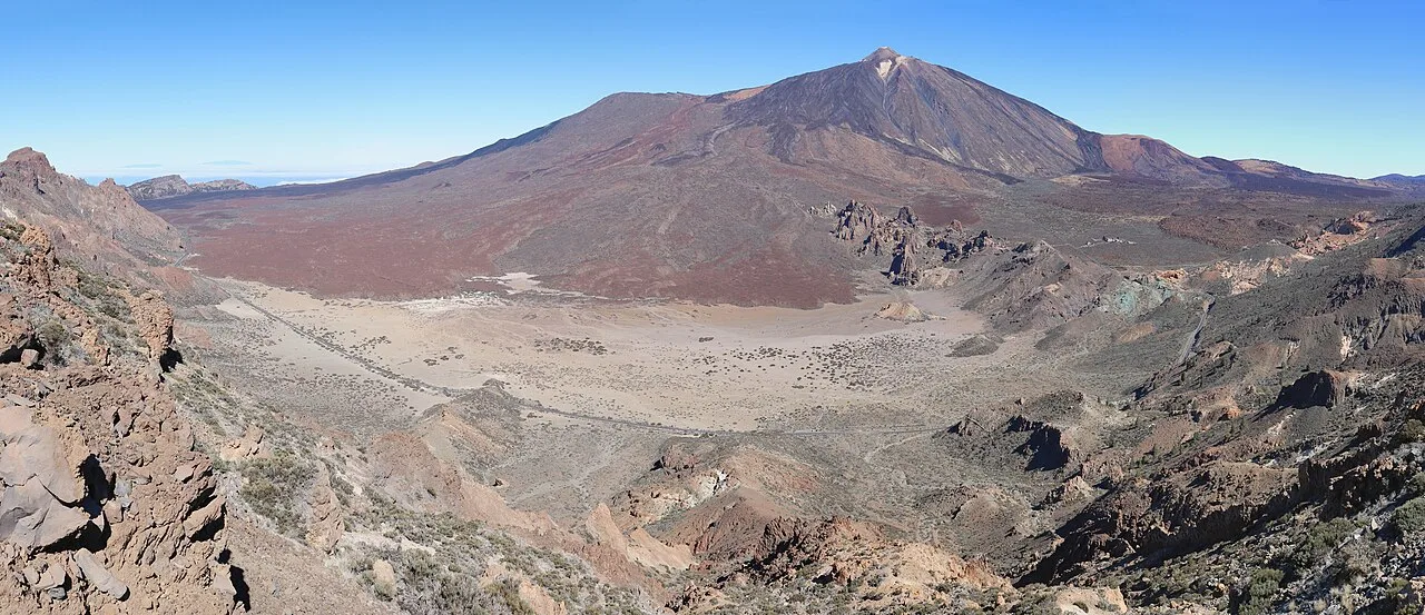 Pico del Teide en Las Canadas del Teide, de vulkaankrater van Tenerife met het omringende lavalandschap