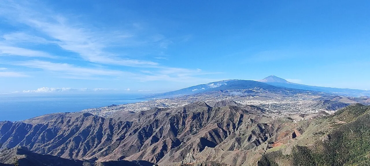 Uitzicht vanaf de Mirador Pico del Inglés in het Anaga Ruraal Park op Tenerife