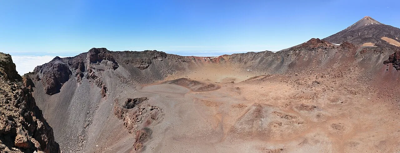 Krater van Pico Viejo met de Teide op de achtergrond, Tenerife
